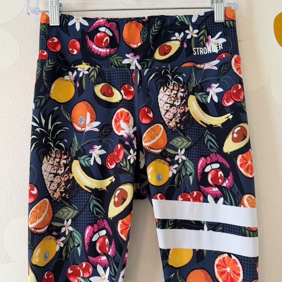 EUC Stronger Label Navy Tropical Fruit Leggings & Biker Shorts Workout Set - Picture 7 of 10